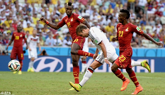 Götze - Much 'knee'ded goal. Germany 1-0 Ghana.