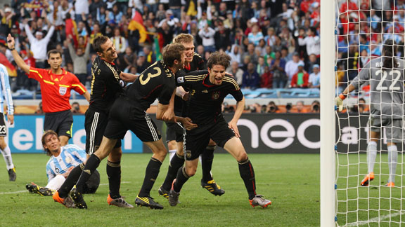 Germans run riot against the helpless Argentines. (FIFA WC Quarter-Finals, 2010)